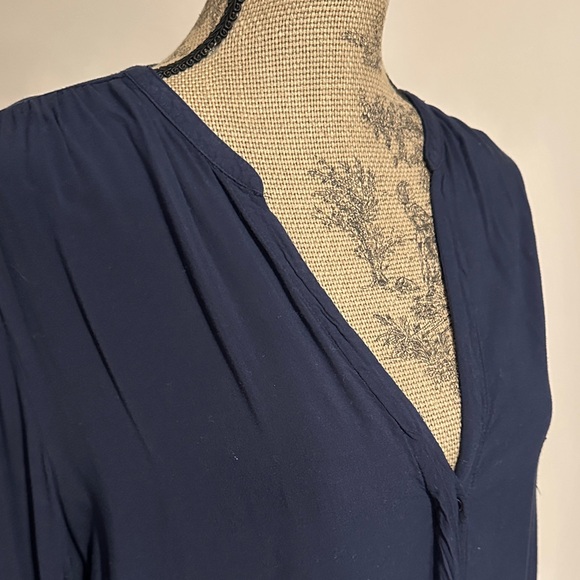 Old Navy  navy blue Mandarin collar V-neck tunic top size large - Picture 5 of 9